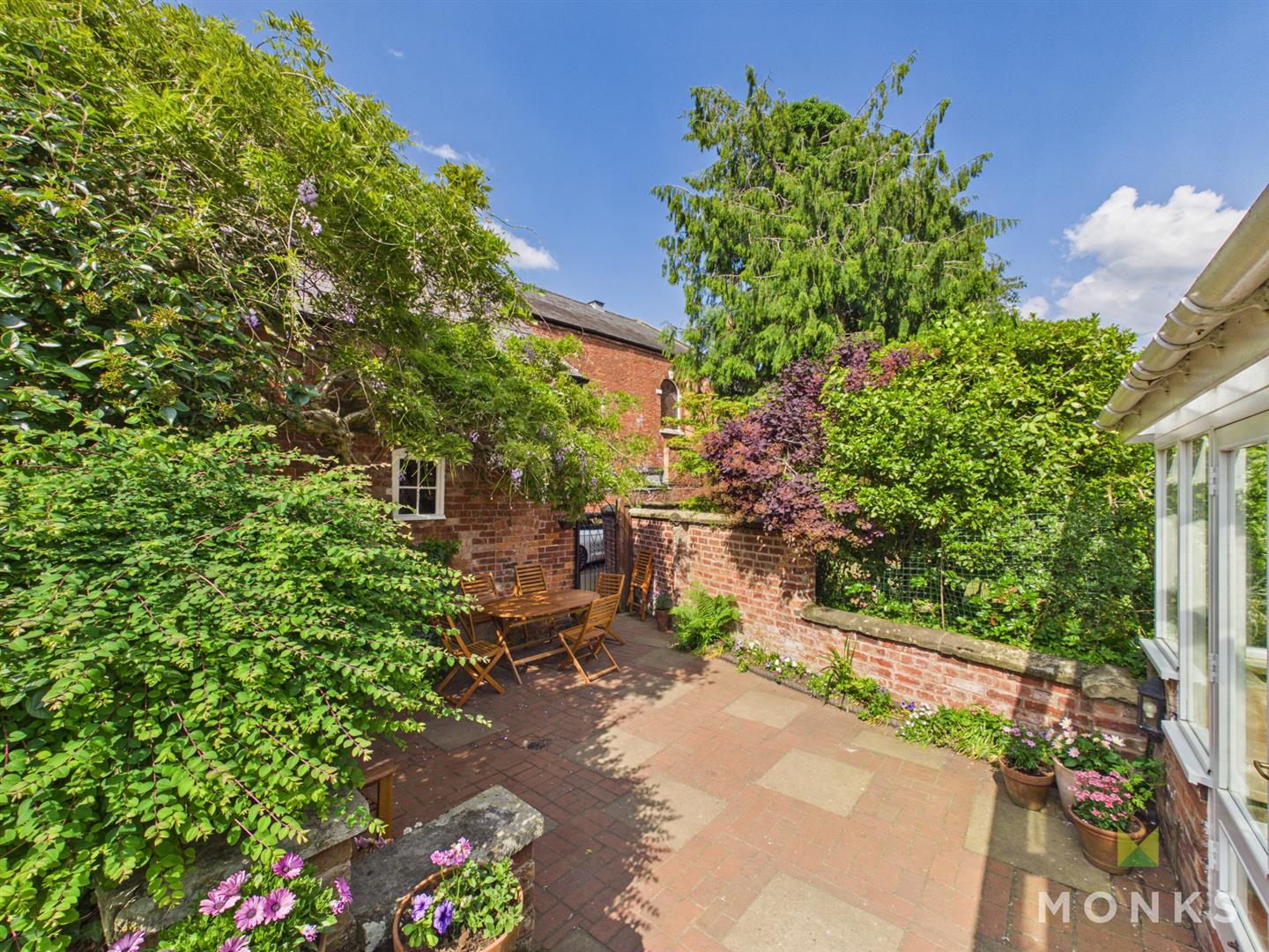 14 Chapel Street, Shrewsbury, SY4 5ER For Sale